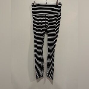 Athleta Elation Virasana 7/8 Striped Legging Size XS